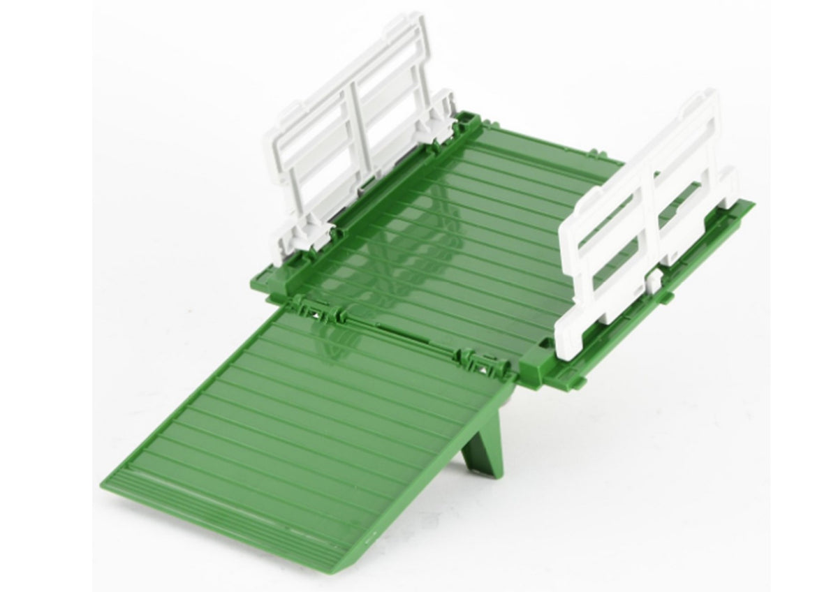 Ramp for swap body cattle transportation truck