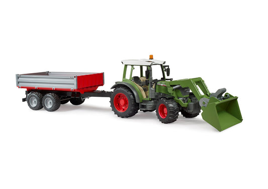 Fendt Vario 211 with frontloader and tipping trailer